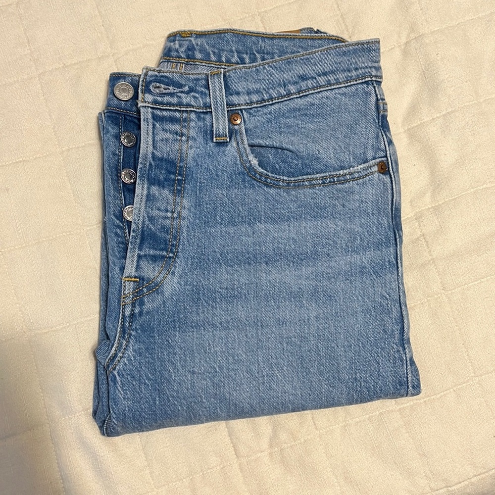 Levi’s 501 Jean, light wash